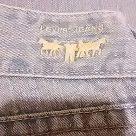 Levi's 504 Slouch Capri's - Picture 6 of 8